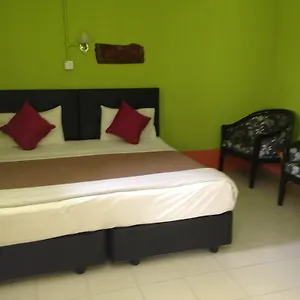 https://the-box-chalet.tophotelslangkawi.com